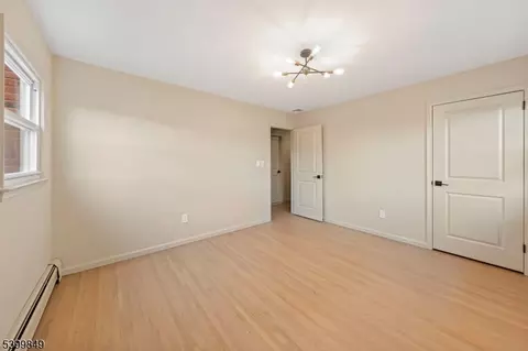 7 Weiss Dr, Middlesex, NJ 08846 photo 21