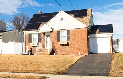 91 Birchwood Dr, Elmwood Park, NJ 07407