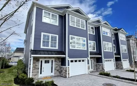 186 Canterbury Ave, North Arlington, NJ 07031
