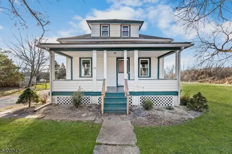 110 Mine St, Flemington, NJ 08822