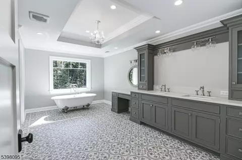 Bath - 1 Juniper Pointe Trl, Green Brook, NJ 08812 photo 5 of 5