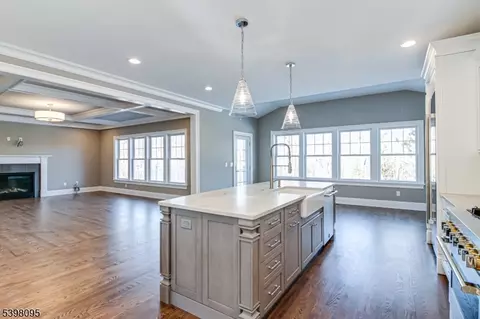 Kitchen - 1 Juniper Pointe Trl, Green Brook, NJ 08812 photo 9 of 10