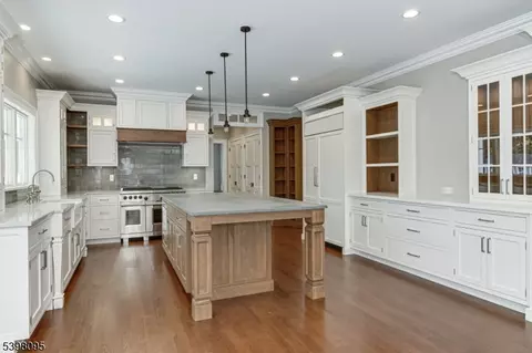 Kitchen - 1 Juniper Pointe Trl, Green Brook, NJ 08812 photo 3 of 10