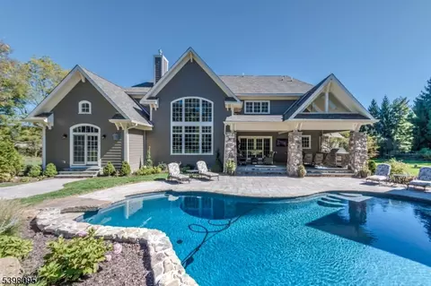 Exterior - 1 Juniper Pointe Trl, Green Brook, NJ 08812 photo 4 of 6