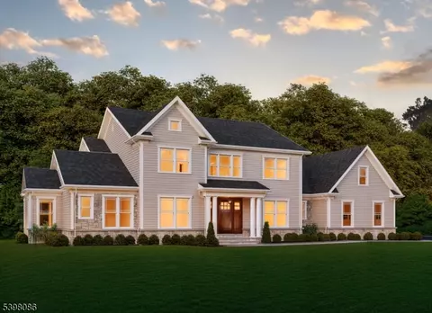 6 Harlow Pointe Cv, Green Brook Twp, NJ 08812