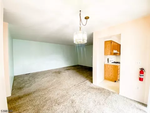 33 Foxhall # B, Middlesex, NJ 08846 photo 7