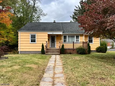 275 Muriel Ave, North Plainfield, NJ 07060