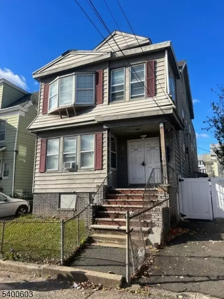 241 Osborne Ter, Newark, NJ 07112