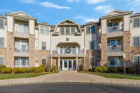 353 Victoria Dr, Bridgewater, NJ 08807
