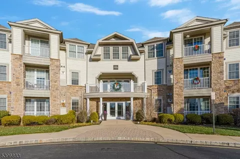 353 Victoria Dr, Bridgewater, NJ 08807