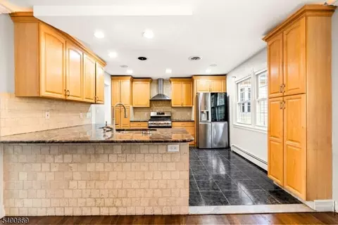 16 Gressinger Rd, Wayne, NJ 07470 photo 11
