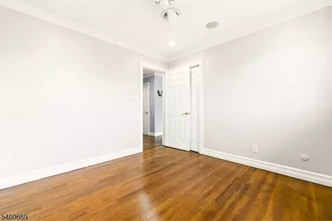 16 Gressinger Rd, Wayne, NJ 07470 photo 22