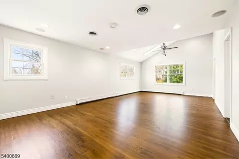 16 Gressinger Rd, Wayne, NJ 07470 photo 21