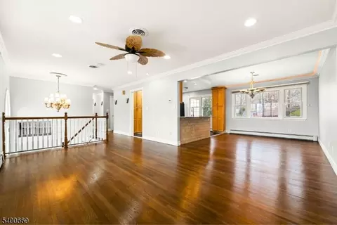 16 Gressinger Rd, Wayne, NJ 07470 photo 7