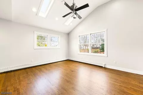 16 Gressinger Rd, Wayne, NJ 07470 photo 20