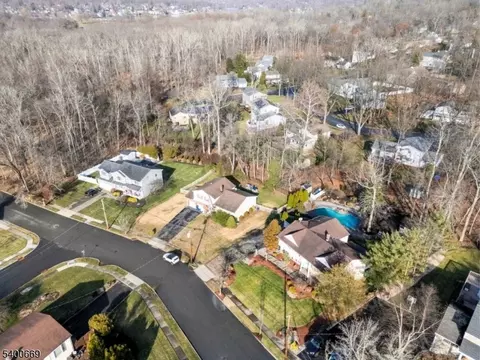 16 Gressinger Rd, Wayne, NJ 07470 photo 42