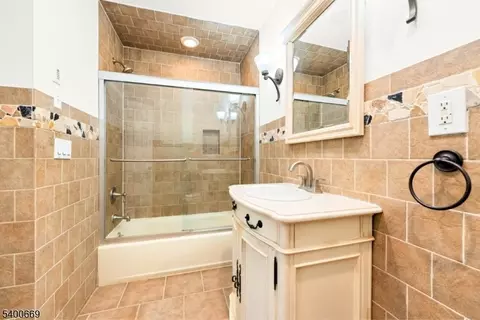 16 Gressinger Rd, Wayne, NJ 07470 photo 17