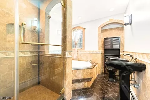 16 Gressinger Rd, Wayne, NJ 07470 photo 24