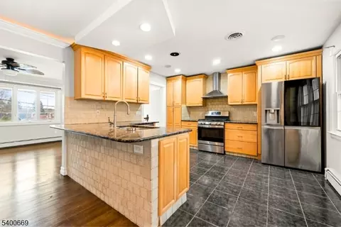 16 Gressinger Rd, Wayne, NJ 07470 photo 10