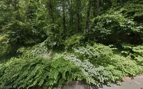 427 Summit Rd, Mountainside Boro, NJ 07092