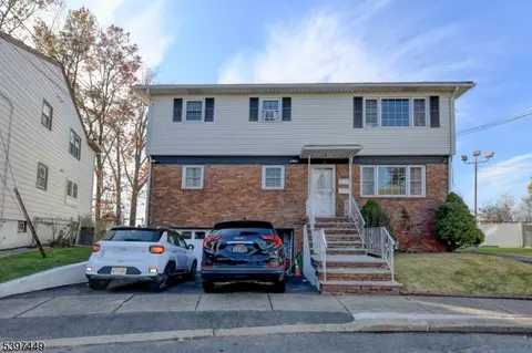 8 Sailer Ct, Elizabeth, NJ 07201