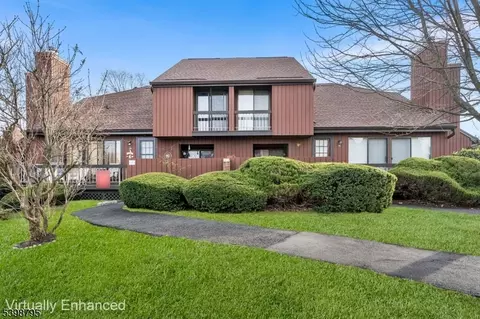 25 Bloomingdale Dr #1B, Hillsborough, NJ 08844