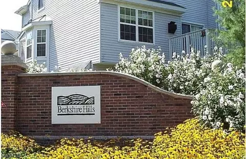115 Sheffield Ct, Denville, NJ 07834