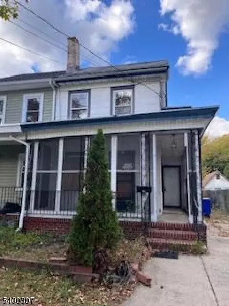 320 E Mulberry St, Millville, NJ 08332