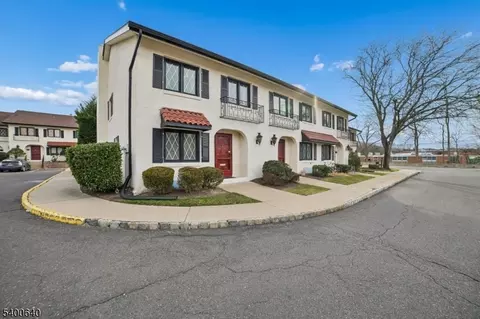 5 Dorado Dr # E, Morristown, NJ 07960