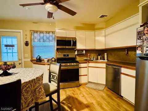 559 S Springfield Ave, Springfield, NJ 07081 photo 12