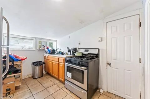 68 Welton St, New Brunswick, NJ 08901