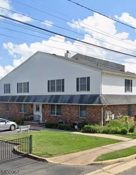 153 S 7th Ave, Manville, NJ 08835
