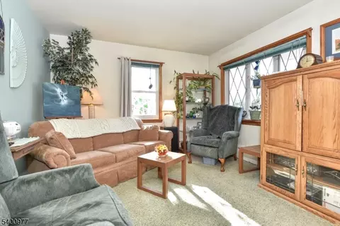 72 Burnside Pl, Haskell, NJ 07420 photo 8