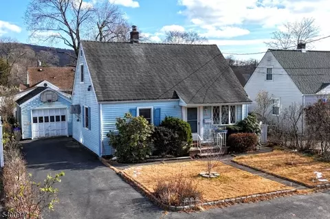 72 Burnside Pl, Haskell, NJ 07420 photo 21