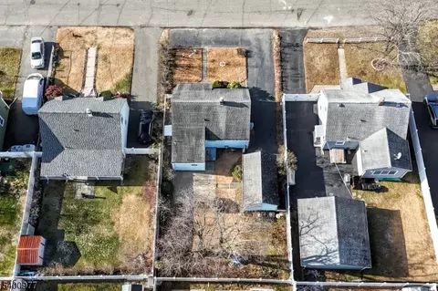 72 Burnside Pl, Haskell, NJ 07420 photo 22