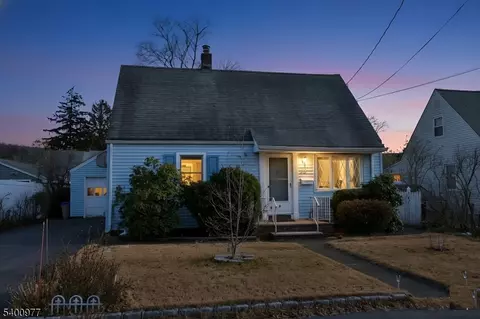 72 Burnside Pl, Haskell, NJ 07420 photo 2