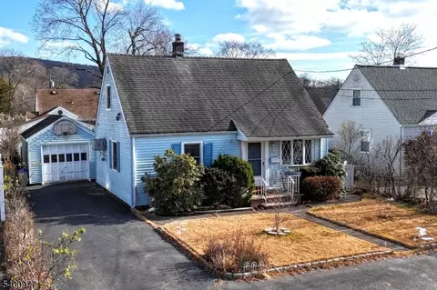 72 Burnside Pl, Haskell, NJ 07420 photo 21