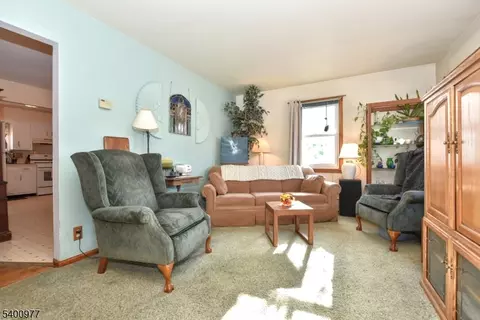 72 Burnside Pl, Haskell, NJ 07420 photo 7
