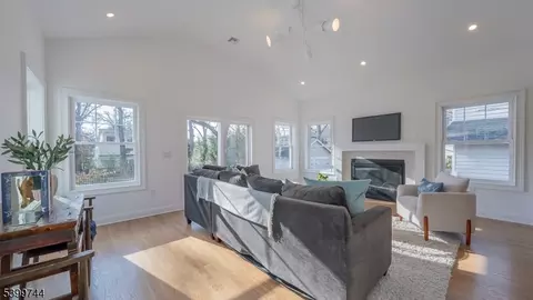 6 Berkeley Rd, Millburn, NJ 07041 photo 16