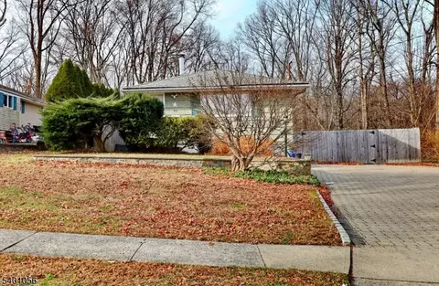 77 Reservoir Ave, Butler, NJ 07405