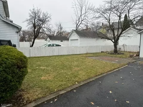 159 Leslie St, Bloomfield, NJ 07003