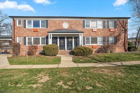 228 Pitney Pl #228, Morristown, NJ 07960