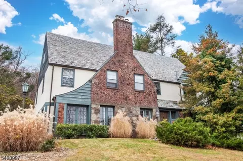 158 S Mountain Ave, Montclair, NJ 07042