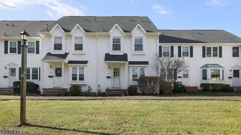 704 Marlborough Cmn, Hillsborough, NJ 08844