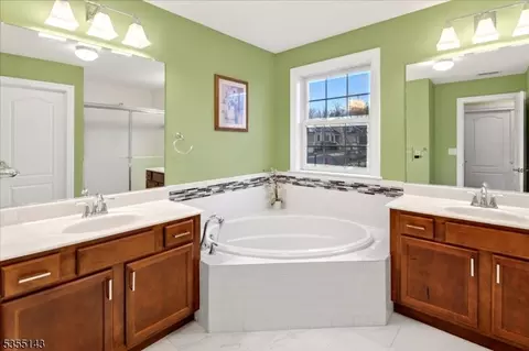 17 Comstock Ln, Skillman, NJ 08558 photo 27