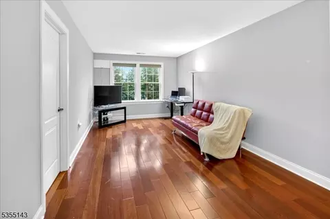 17 Comstock Ln, Skillman, NJ 08558 photo 32