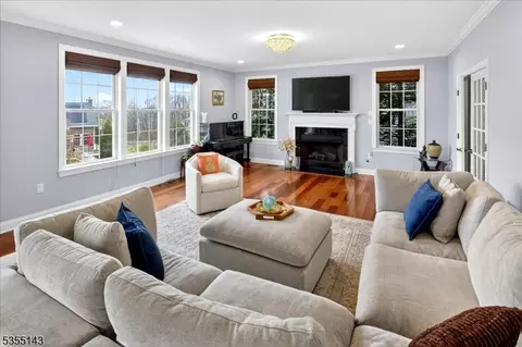 17 Comstock Ln, Skillman, NJ 08558 photo 19