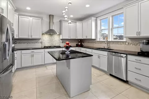 17 Comstock Ln, Skillman, NJ 08558 photo 13