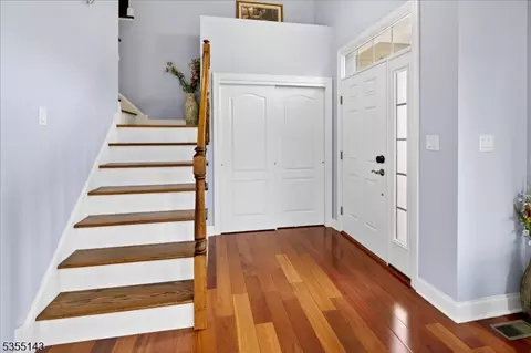17 Comstock Ln, Skillman, NJ 08558 photo 6
