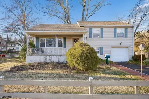 9 Brooklake Rd, Florham Park, NJ 07932
